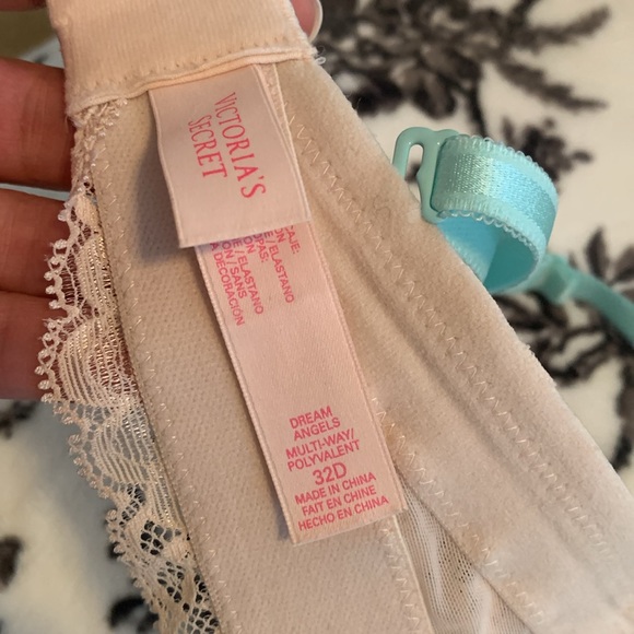 Strapless Bra. - Picture 3 of 3